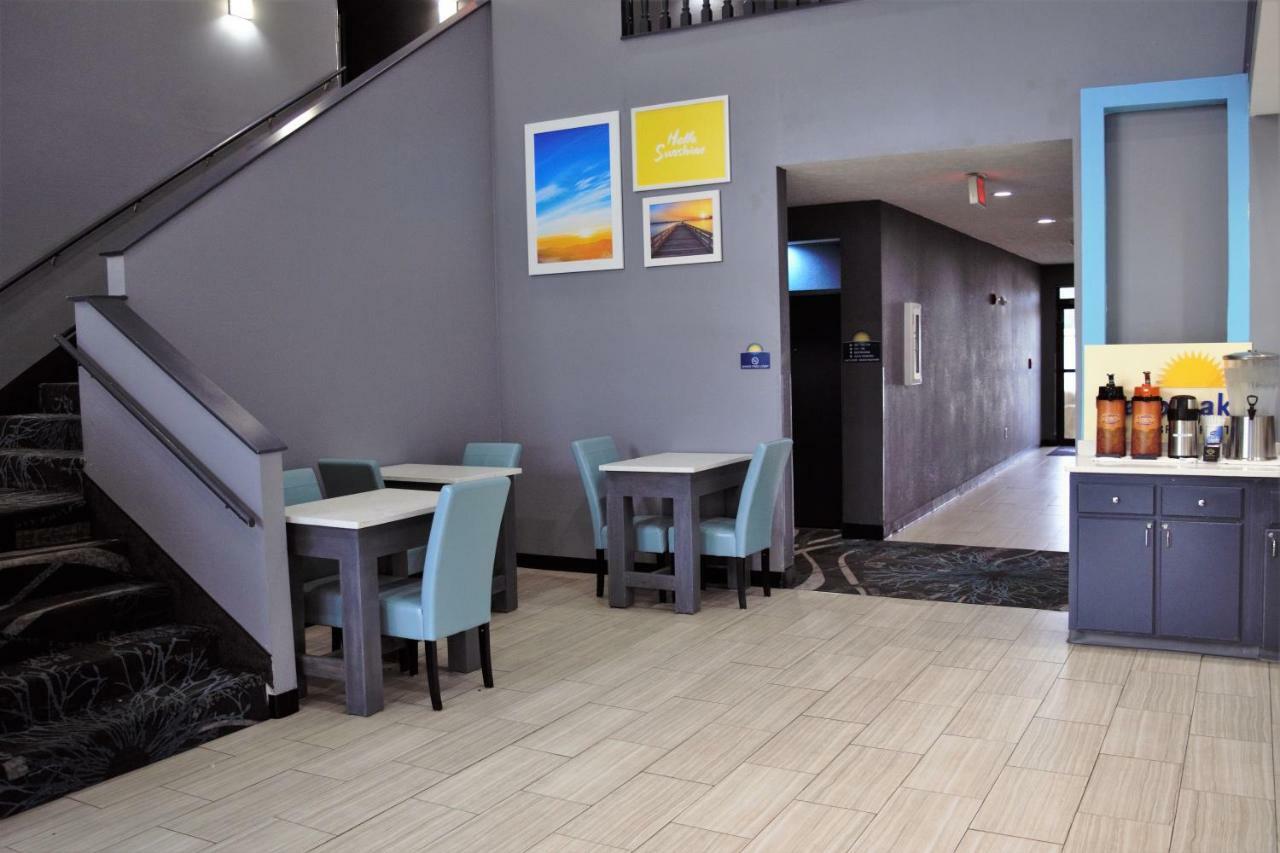 Days Inn By Wyndham Montgomery Dış mekan fotoğraf